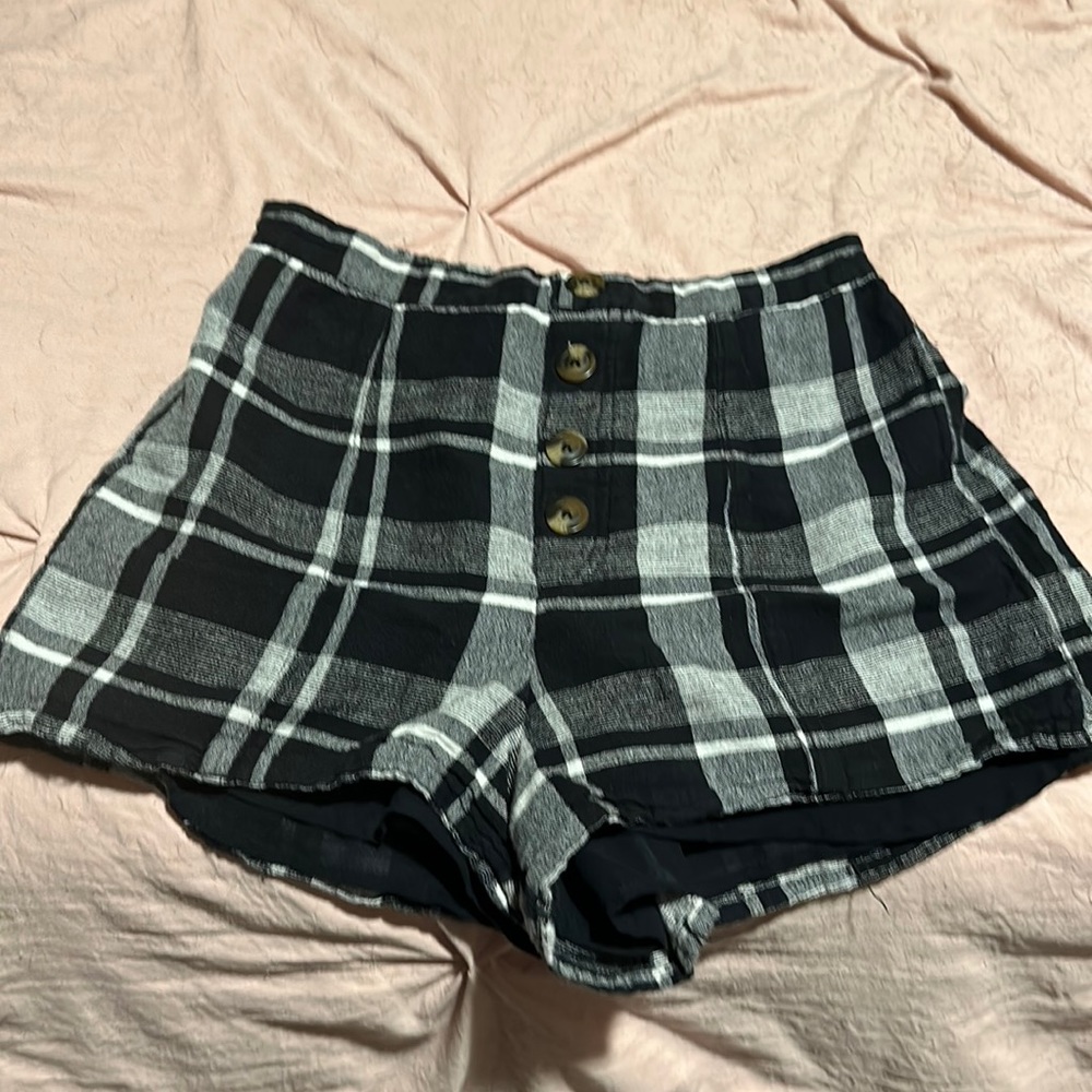 American eagle pull on shorts